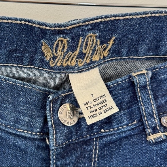 Red Rivet Ripped Blue Cropped Jeans (7) - Picture 7 of 7